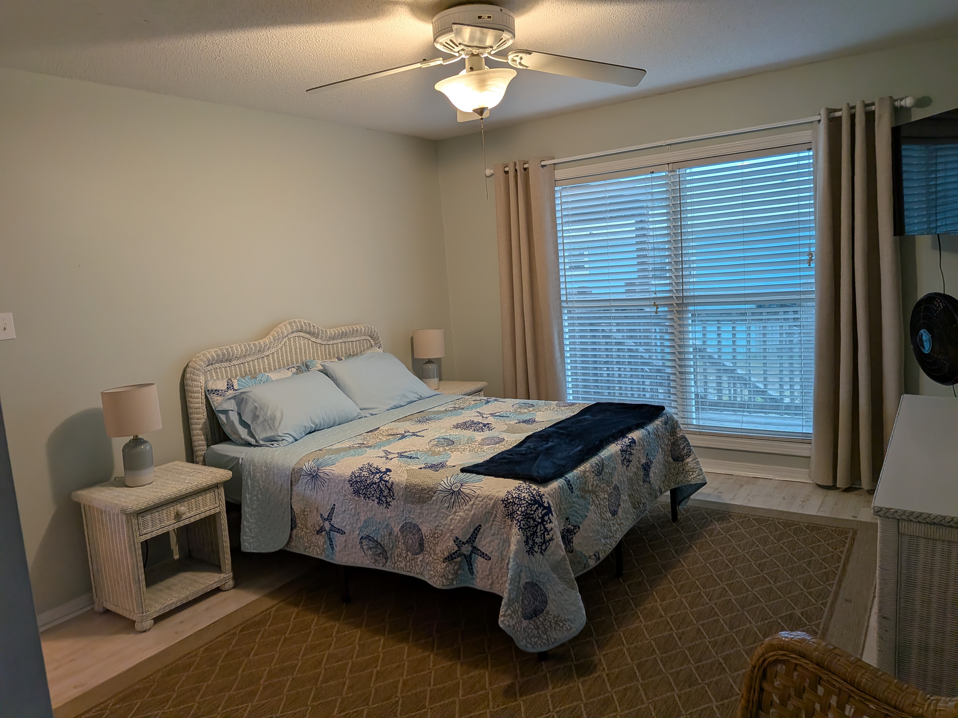 Sea Glass Property Photo
